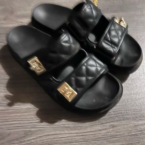 Size 6 Madden NYC sandal